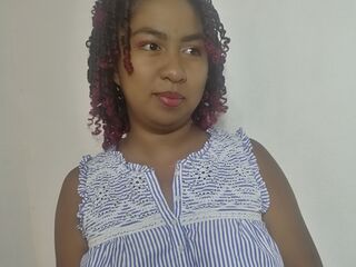 MurielleBrown's Cam Profile Image